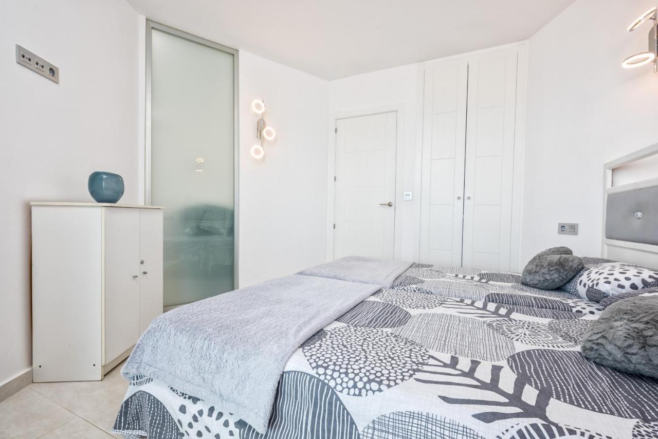 Wintowinrentals Relax & Frontal Sea View In Fuengirola Eksteriør billede